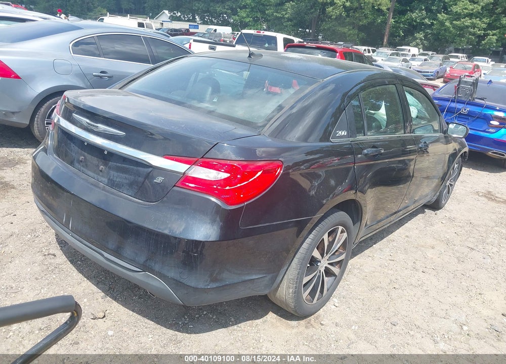 2012 CHRYSLER 200 VIN: 1C3CCBHG0CN261125