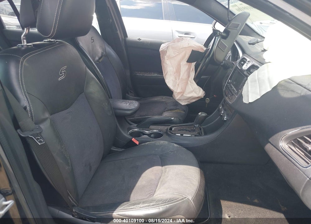 2012 CHRYSLER 200 VIN: 1C3CCBHG0CN261125