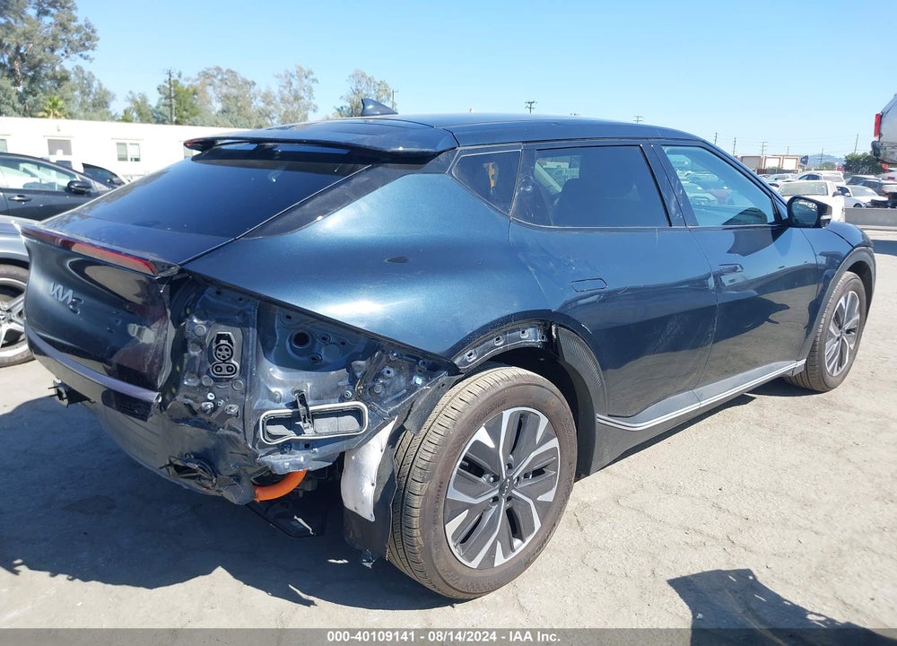 2024 KIA EV6 LIGHT LONG RANGE VIN: KNDC34LA5R5172122