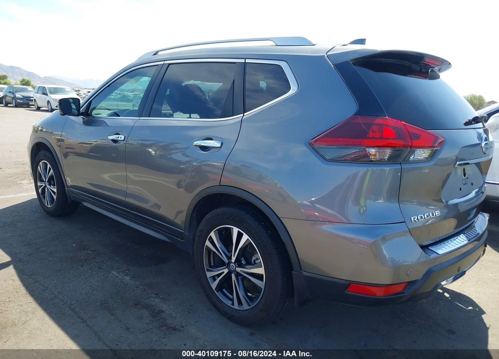 2020 NISSAN ROGUE SV FWD VIN: JN8AT2MT5LW040592