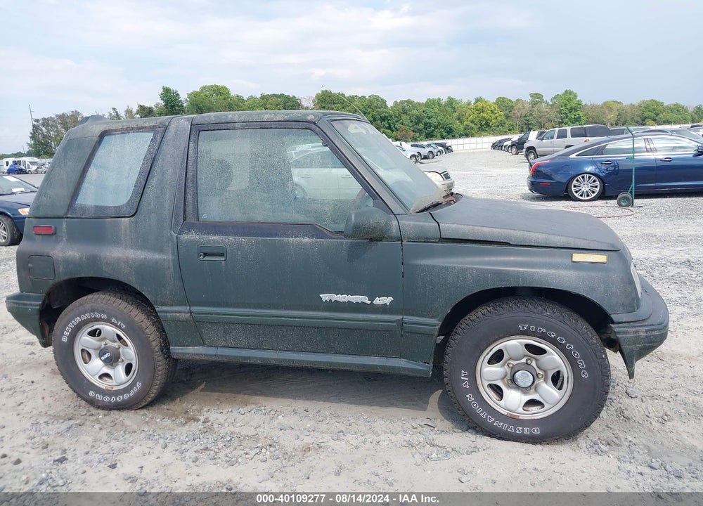 1994 GEO TRACKER VIN: 2CNBJ1860R6918240