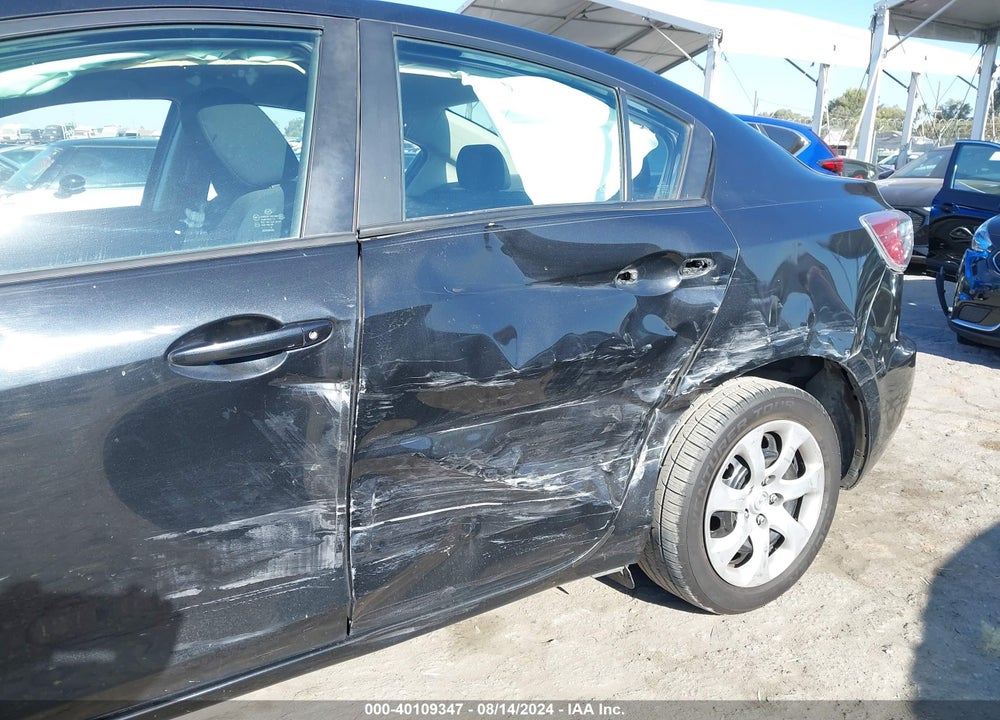 2013 MAZDA 3 I SPORT VIN: JM1BL1U78D1812000