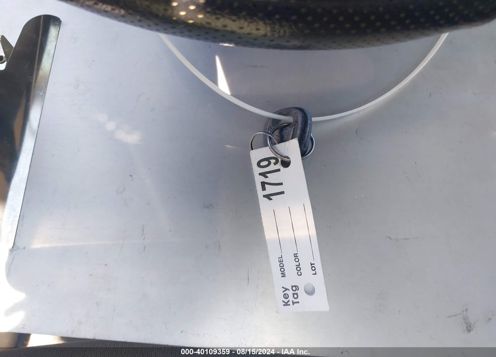 2001 HONDA ACCORD 2.3 LX VIN: JHMCG66561C014918