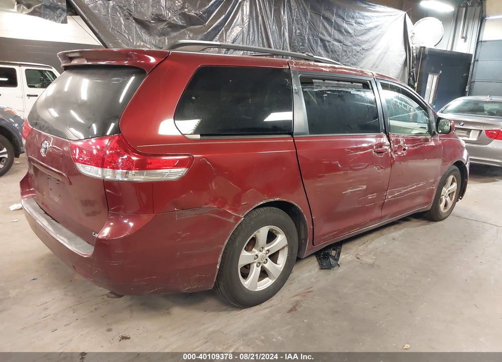 2013 TOYOTA SIENNA LE V6 8 PASSENGER VIN: 5TDKK3DC2DS367011