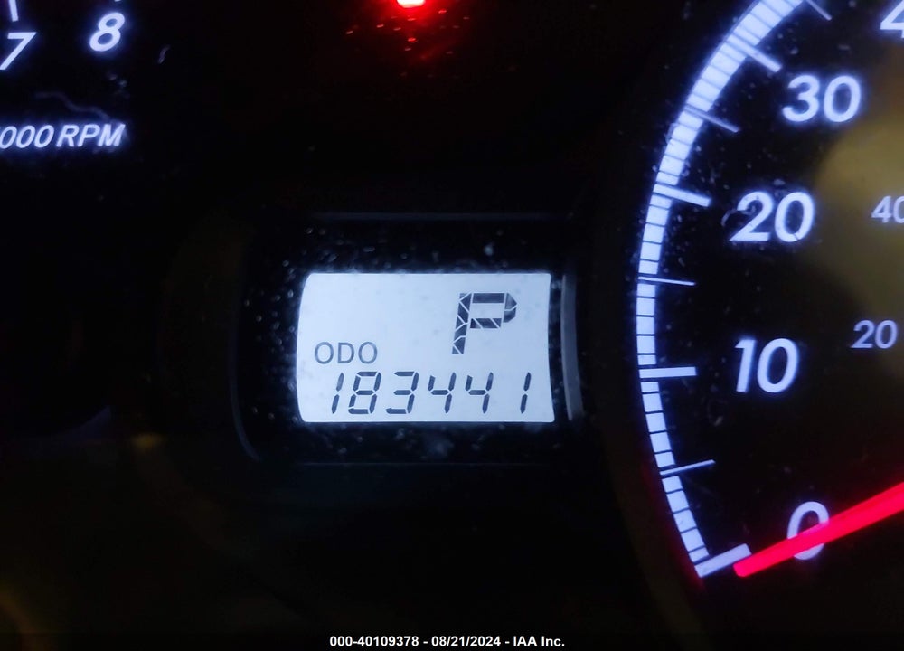 2013 TOYOTA SIENNA LE V6 8 PASSENGER VIN: 5TDKK3DC2DS367011