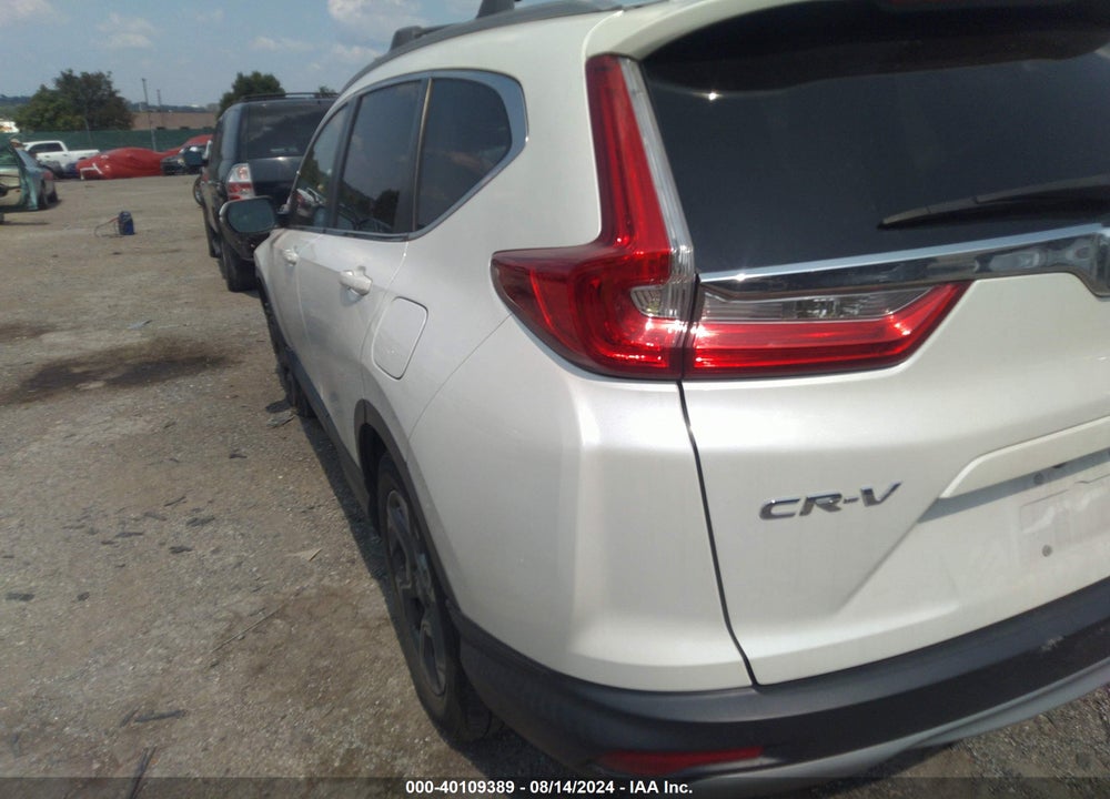 2018 HONDA CR-V VIN: 2HKRW2H57JH652846
