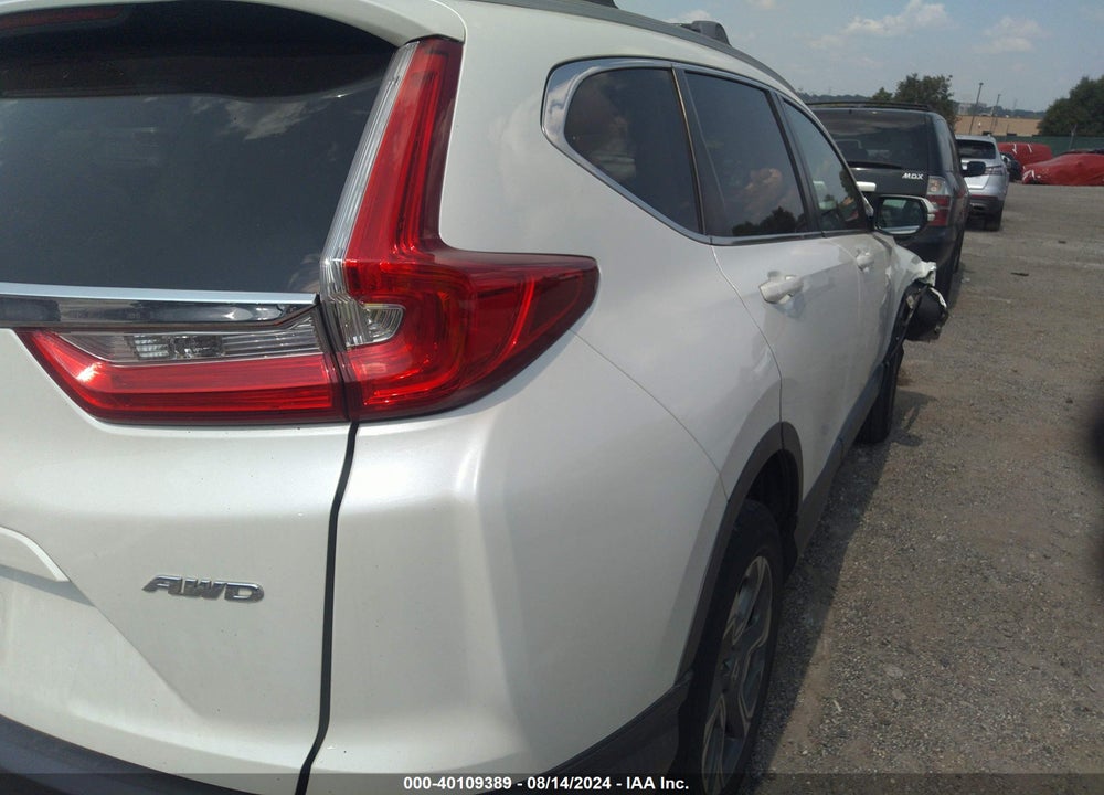 2018 HONDA CR-V VIN: 2HKRW2H57JH652846