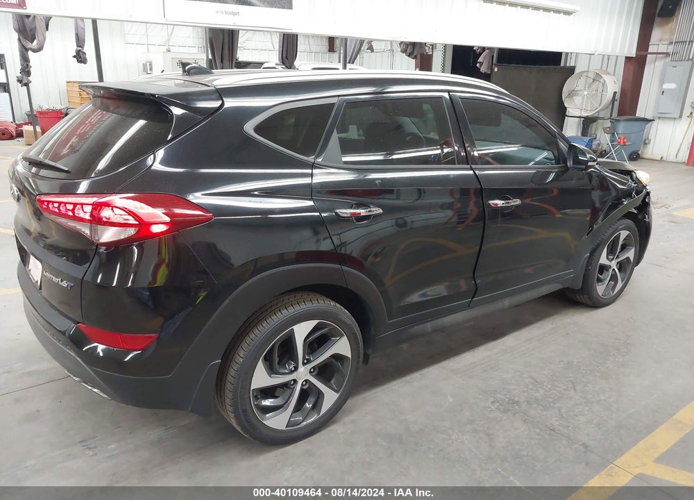 2016 HYUNDAI TUCSON LIMITED VIN: KM8J33A28GU247696