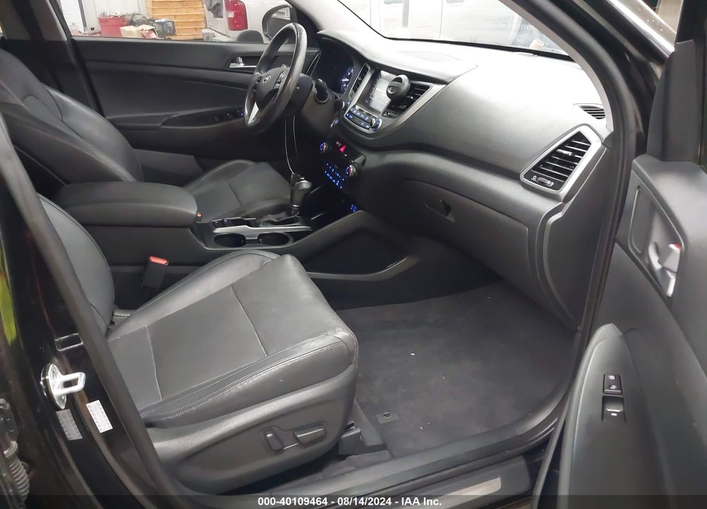 2016 HYUNDAI TUCSON LIMITED VIN: KM8J33A28GU247696