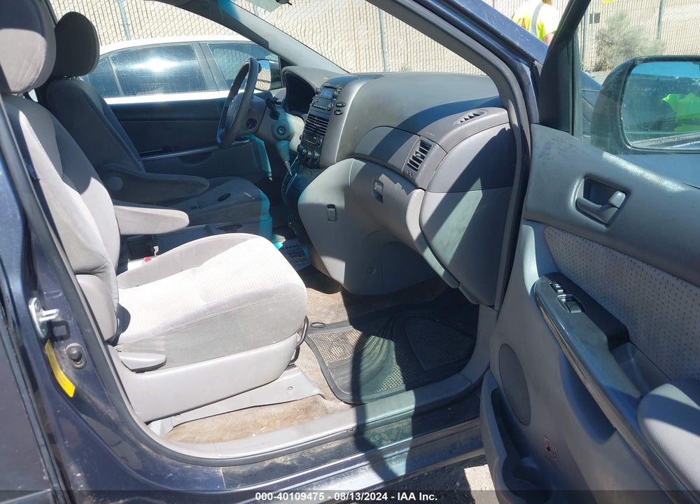2010 TOYOTA SIENNA LE VIN: 5TDKK4CC9AS330301