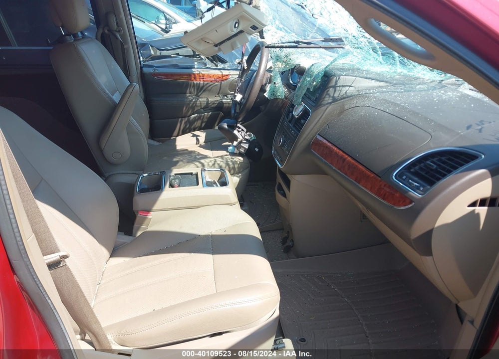 2016 CHRYSLER TOWN & COUNTRY TOURING-L ANNIVERSARY EDITION VIN: 2C4RC1CG8GR190630