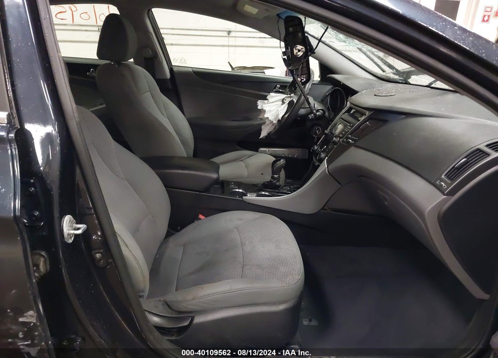 2013 HYUNDAI SONATA GLS VIN: 5NPEB4AC8DH749749