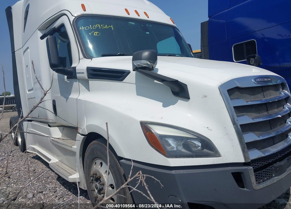 2018 FREIGHTLINER NEW CASCADIA 126 VIN: 3AKJHHDR4JSJV3207