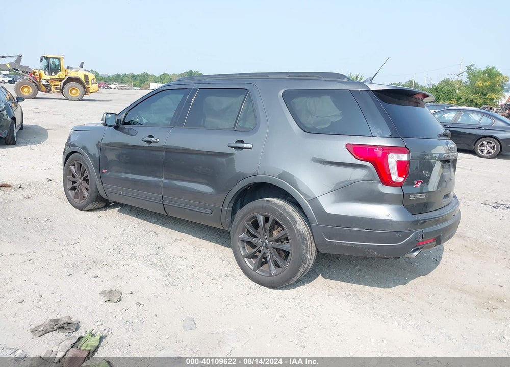 2018 FORD EXPLORER XLT VIN: 1FM5K8D86JGC46991