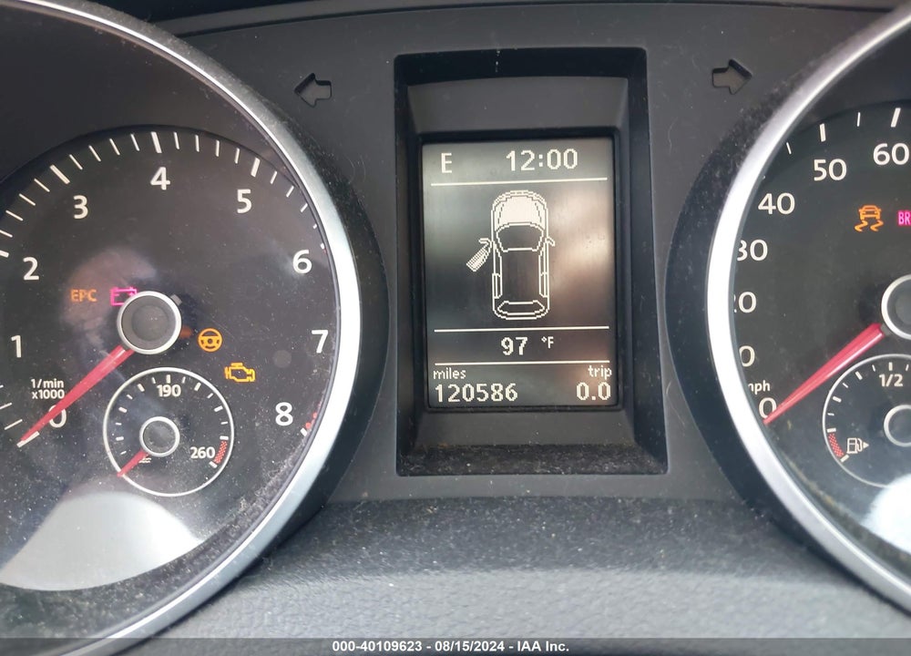 2010 VOLKSWAGEN GOLF 2-DOOR VIN: WVWAA7AJ5AW096238