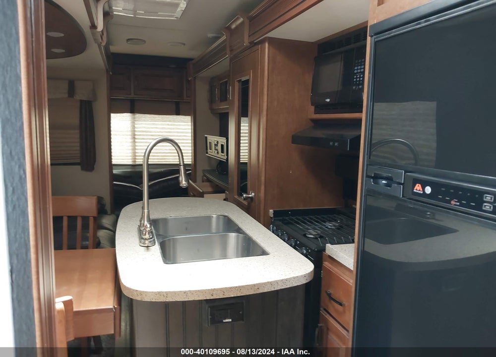 2015 GRAND DESIGN REFLECTION VIN: 573TR3724F3302094