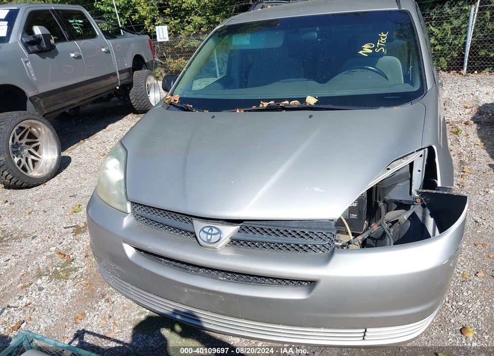 2004 TOYOTA SIENNA LE VIN: 5TDZA23C04S081087