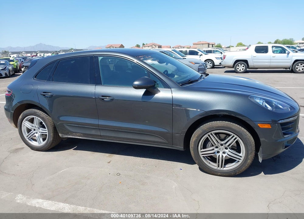 2017 PORSCHE MACAN VIN: WP1AA2A58HLB83339