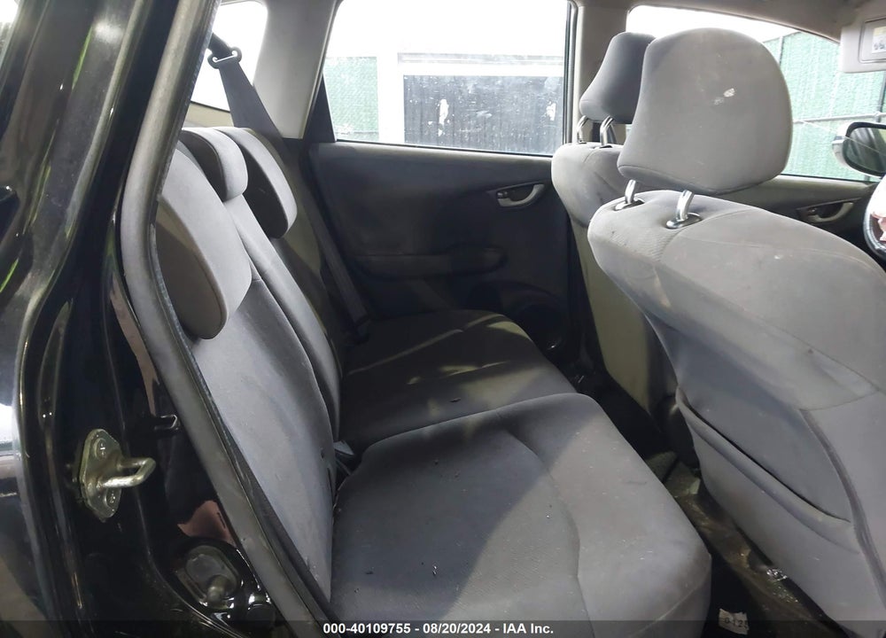 2013 HONDA FIT VIN: JHMGE8H3XDC031062