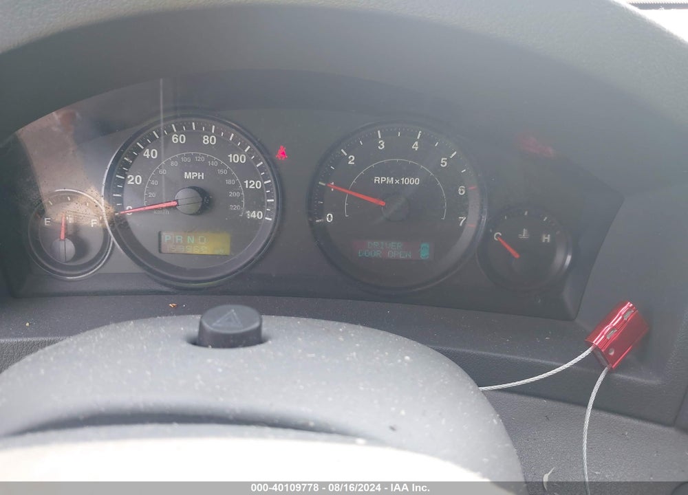 2005 JEEP GRAND CHEROKEE VIN: 1J4GR48K85C642404