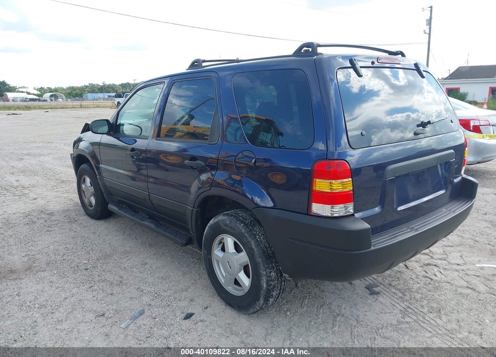 2002 FORD ESCAPE XLS VIN: 1FMYU01B52KA08556