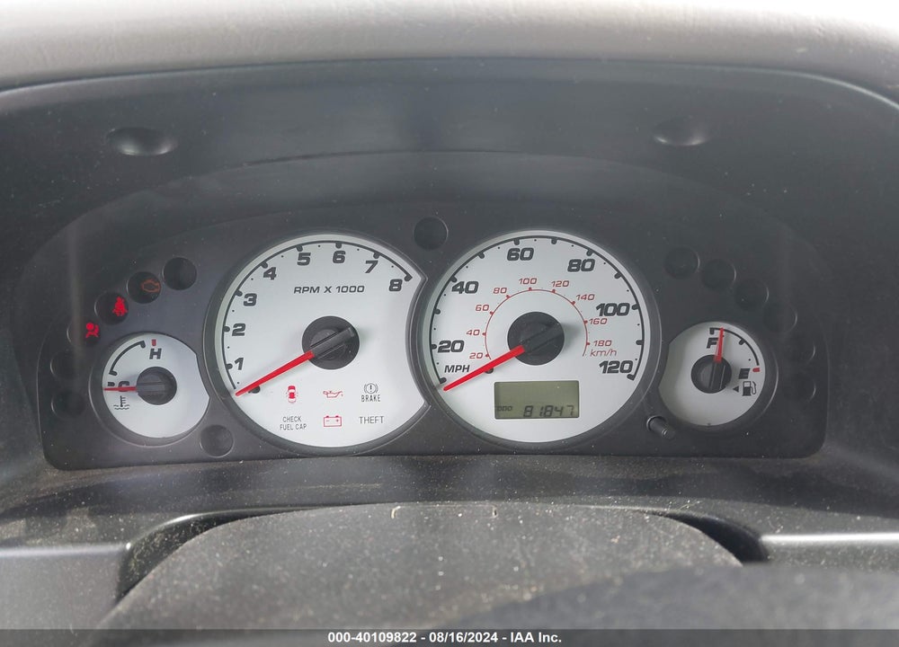 2002 FORD ESCAPE XLS VIN: 1FMYU01B52KA08556
