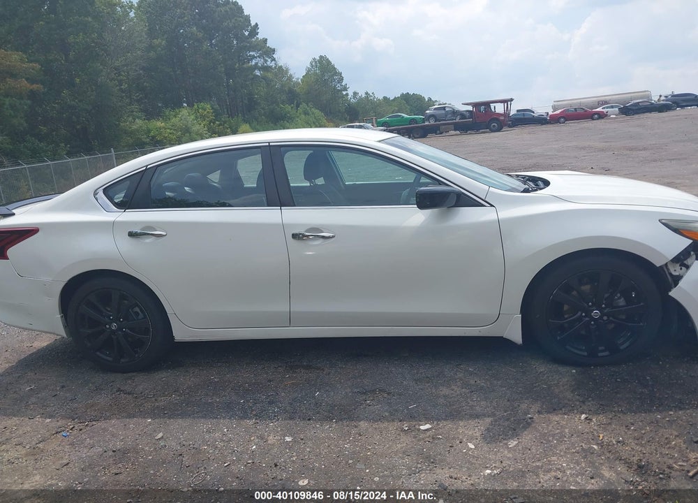 2017 NISSAN ALTIMA VIN: 1N4AL3AP4HC225319
