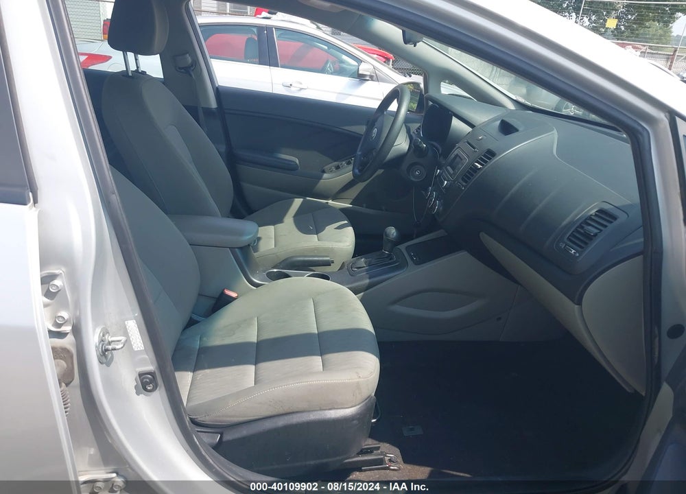 2016 KIA FORTE LX VIN: KNAFK4A63G5532867