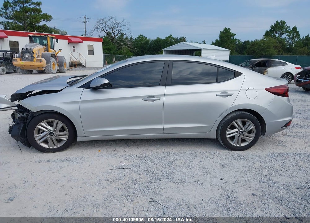 2019 HYUNDAI ELANTRA SEL VIN: 5NPD84LF3KH454735
