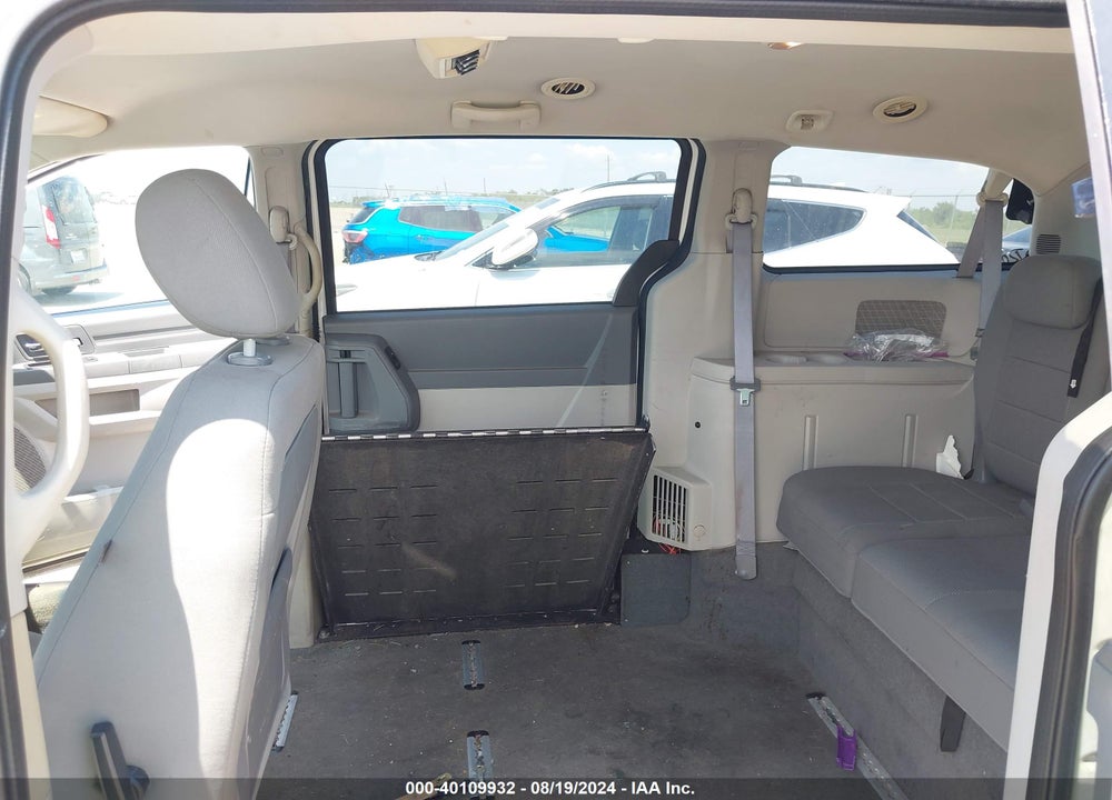 2008 DODGE GRAND CARAVAN SE VIN: 2D8HN44H08R778720