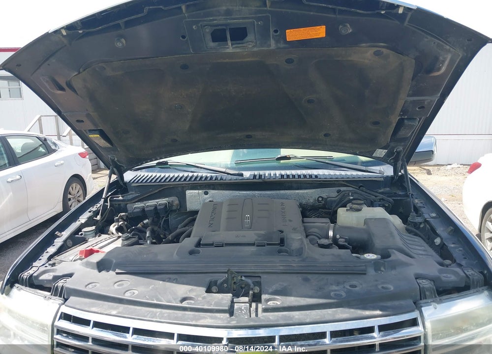 2010 LINCOLN NAVIGATOR L VIN: 5LMJJ3J5XAEJ10855