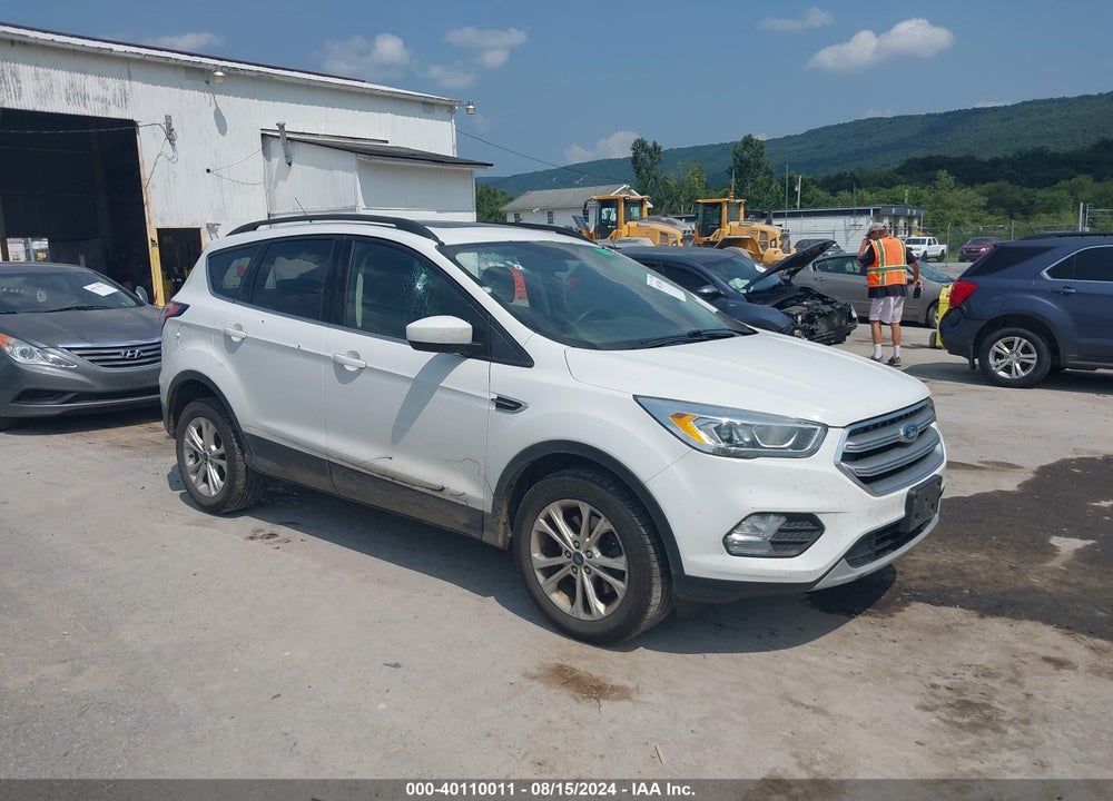 2017 FORD ESCAPE SE VIN: 1FMCU9GD8HUB98096