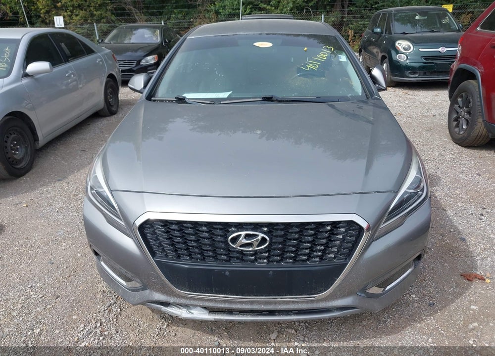 2017 HYUNDAI SONATA HYBRID VIN: KMHE34L18HA057587