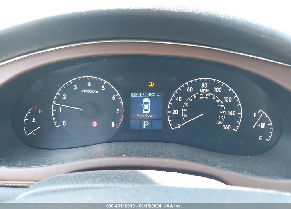 2009 HYUNDAI GENESIS 4.6 VIN: KMHGC46F99U038126