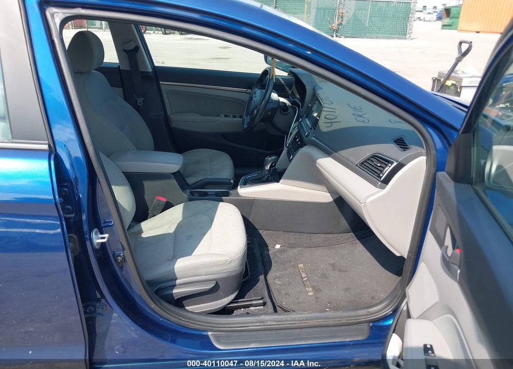 2017 HYUNDAI ELANTRA SE VIN: 5NPD84LF8HH074315
