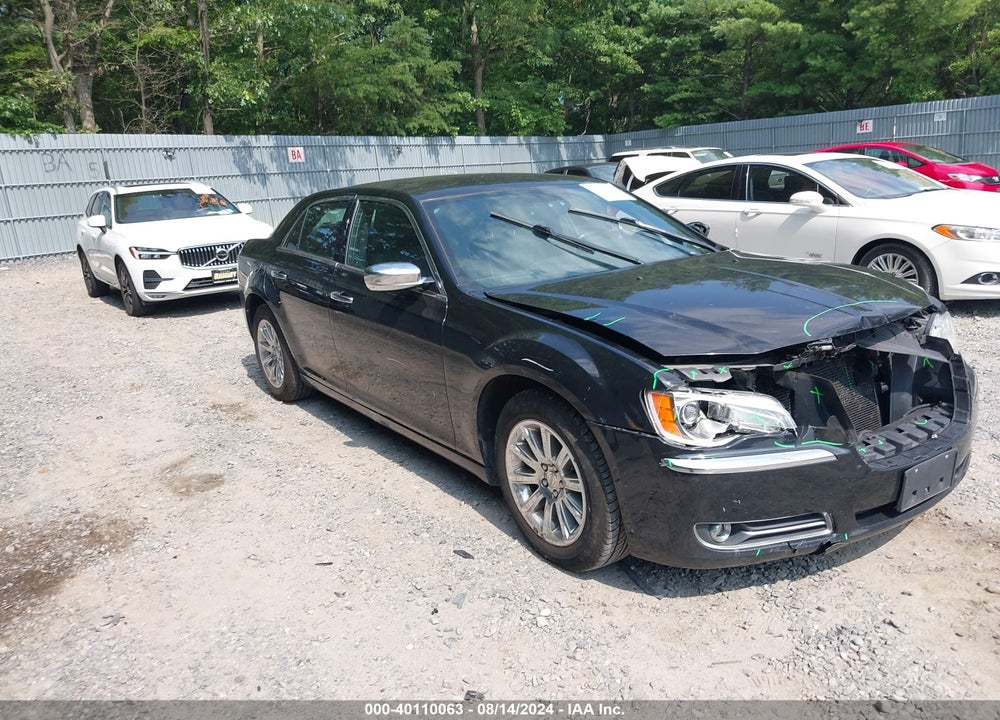 2014 CHRYSLER 300C VIN: 2C3CCAEG1EH382465