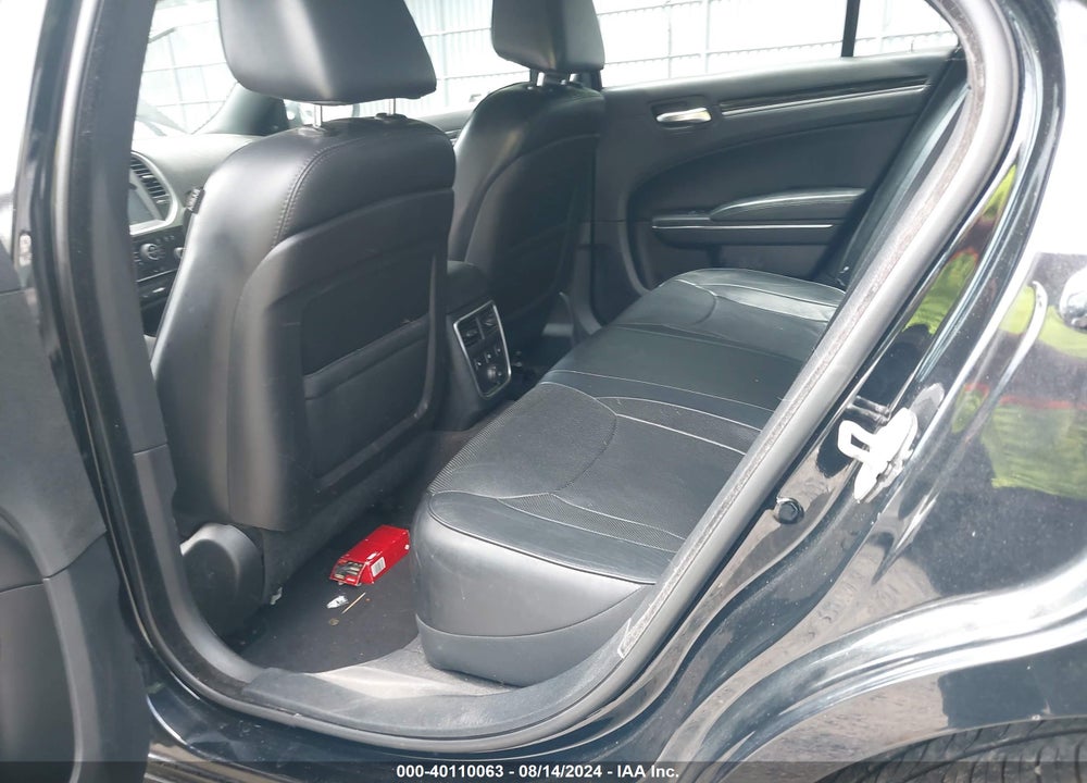 2014 CHRYSLER 300C VIN: 2C3CCAEG1EH382465