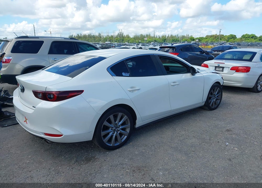 2022 MAZDA 3 PREFERRED VIN: 3MZBPACLXNM309590
