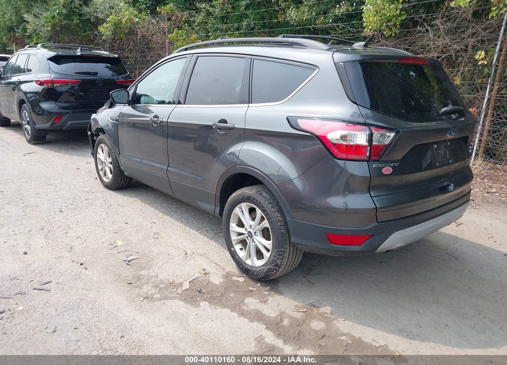 2018 FORD ESCAPE SE VIN: 1FMCU9GD5JUD24789