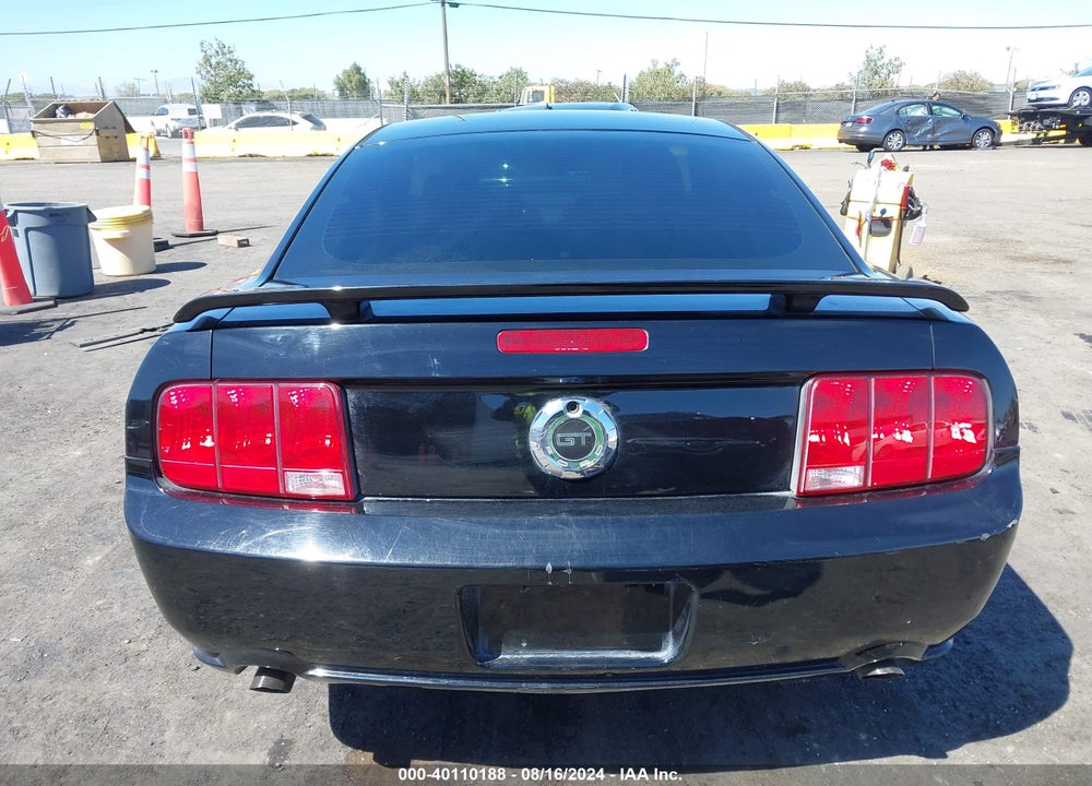 2005 FORD MUSTANG VIN: 1ZVFT82HX55151969