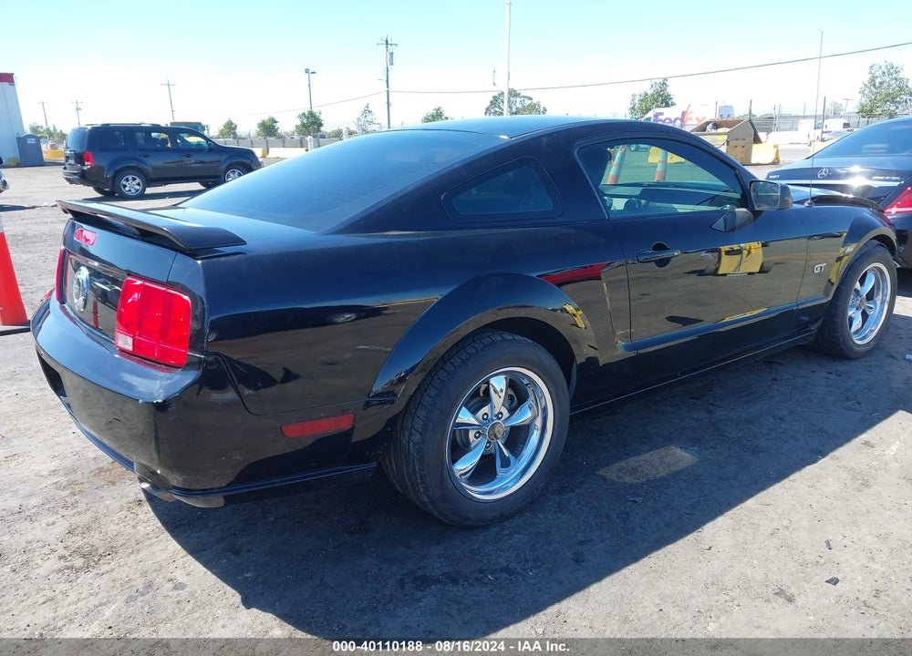 2005 FORD MUSTANG VIN: 1ZVFT82HX55151969