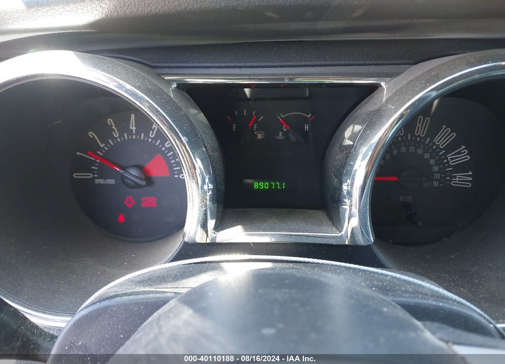 2005 FORD MUSTANG VIN: 1ZVFT82HX55151969