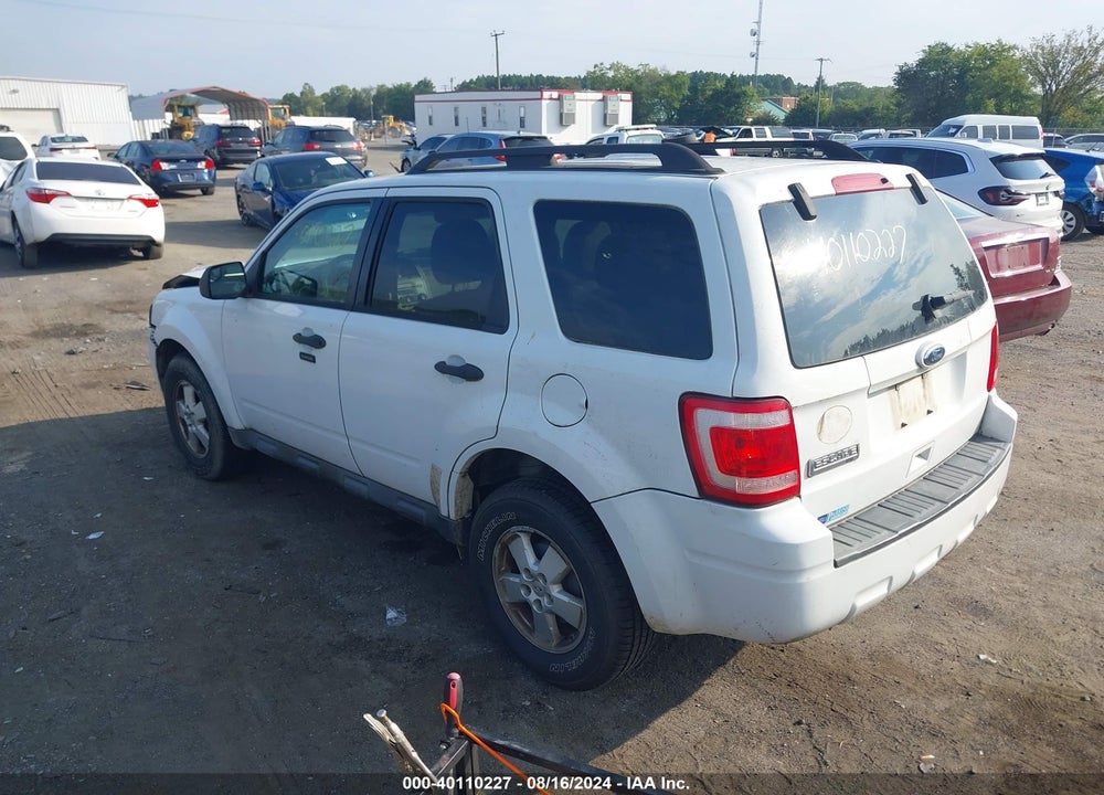 2010 FORD ESCAPE XLT VIN: 1FMCU9D78AKC91118
