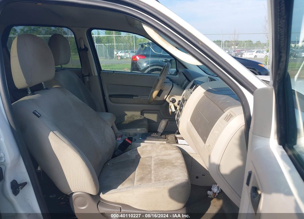 2010 FORD ESCAPE XLT VIN: 1FMCU9D78AKC91118