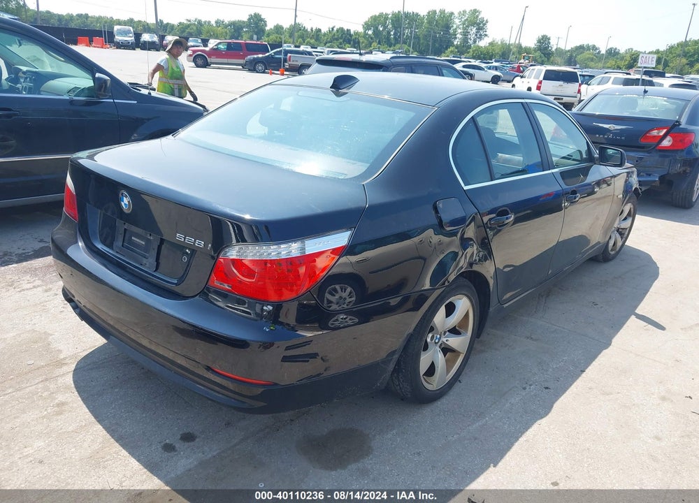 2008 BMW 528I VIN: WBANU53588CT03498