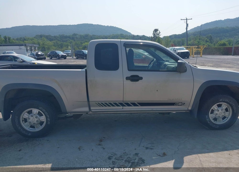 2004 CHEVROLET COLORADO LS VIN: 1GCDT196X48158522