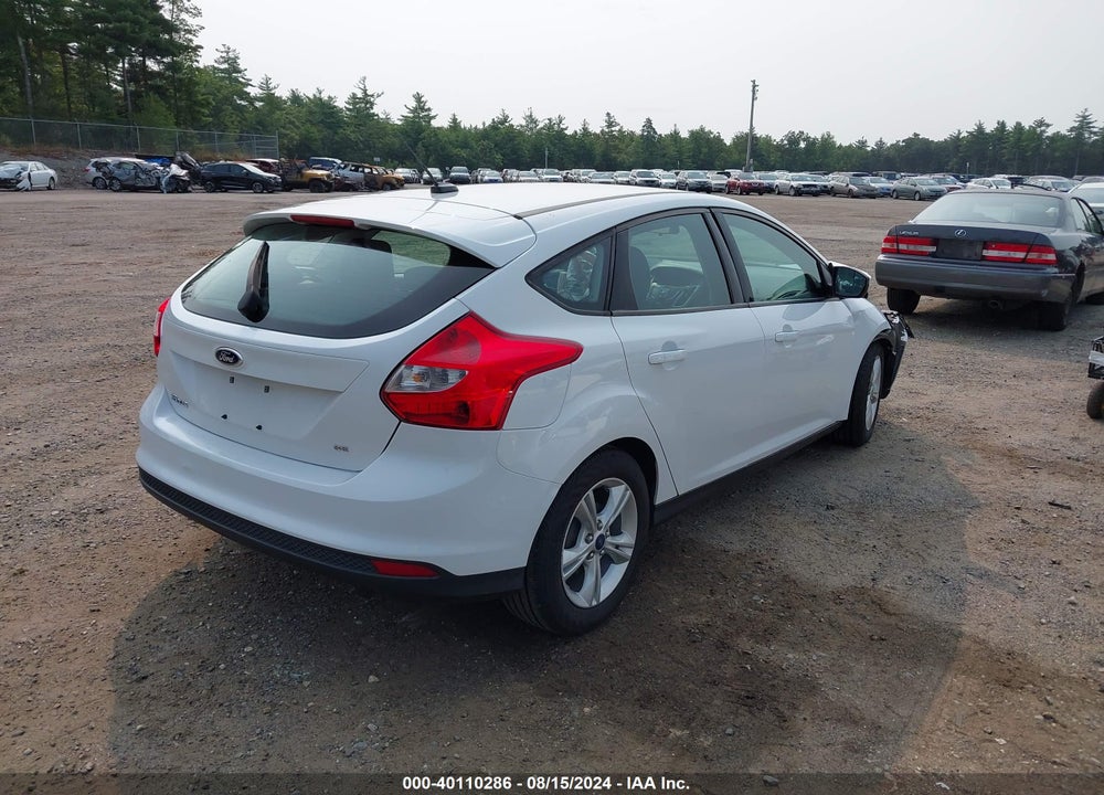 2014 FORD FOCUS SE VIN: 1FADP3K28EL434384