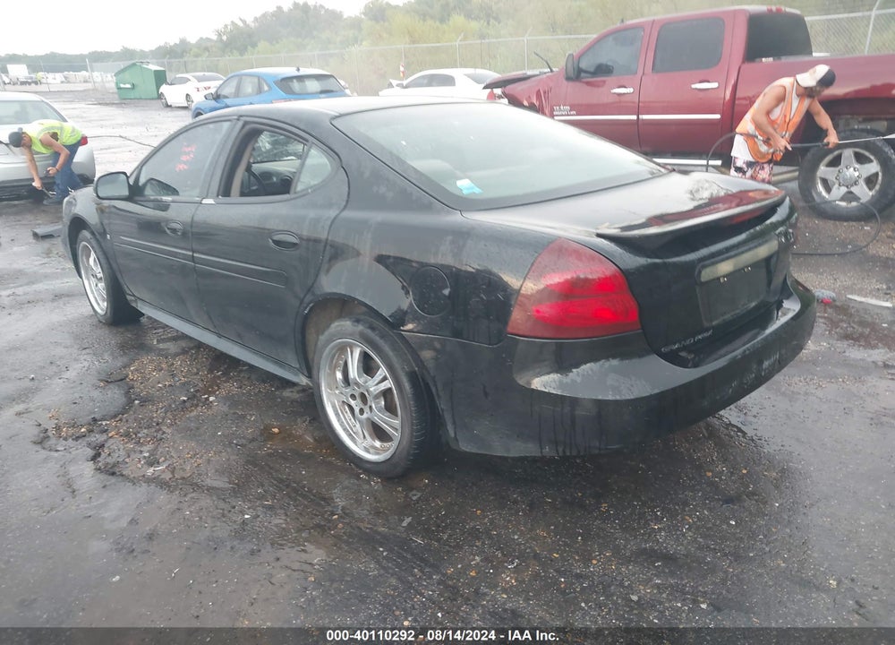 2007 PONTIAC GRAND PRIX VIN: 2G2WP552871202438
