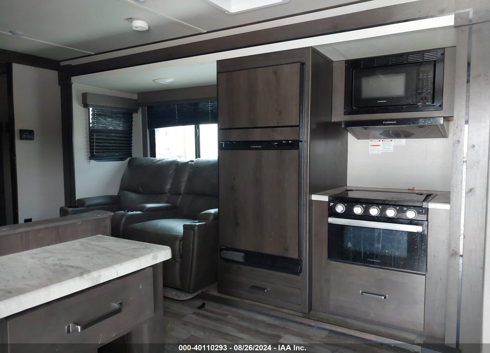 2022 GRAND DESIGN TRANSCEND XPLOR VIN: 573TT3625NDD01714