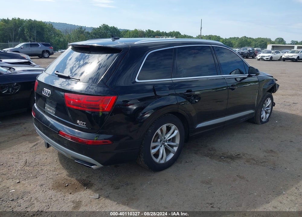 2017 AUDI Q7 3.0T PREMIUM VIN: WA1LAAF74HD029374